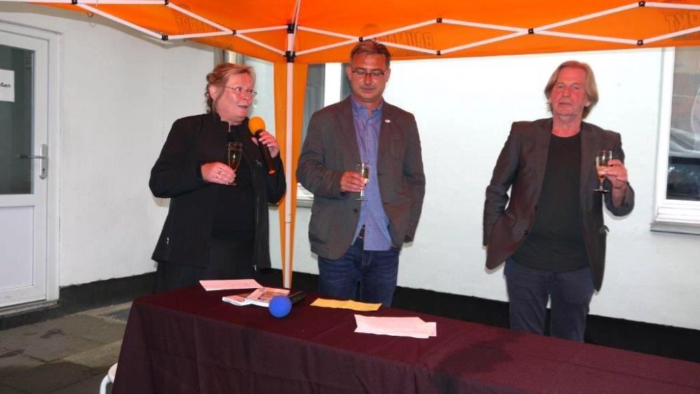 tl_files/images/Greifswald/hgw.jhs.25jahre.jubi-2017.jpg tl_files/images/Greifswald/hgw.jhs.25jahre.jubi-2017.jpg