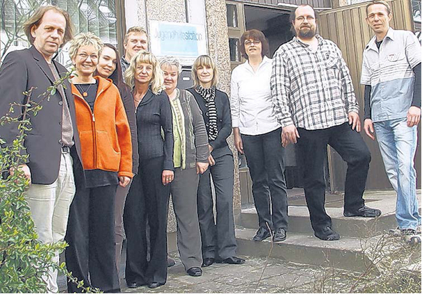 tl_files/images/Neubrandenburg/nb.team.mit.rh-2008.jpg tl_files/images/Neubrandenburg/nb.team.mit.rh-2008.jpg